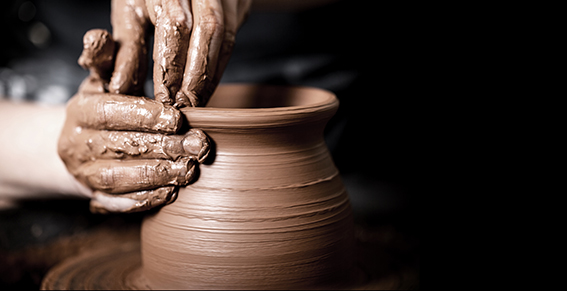 Stages de tournage en Occitanie à Béziers en Occitanie - Atelier ZAB Poterie